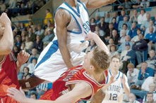 开云电竞-篮球运动员训练计划科学制定与效果反馈机制，篮球运动员系统训练方案